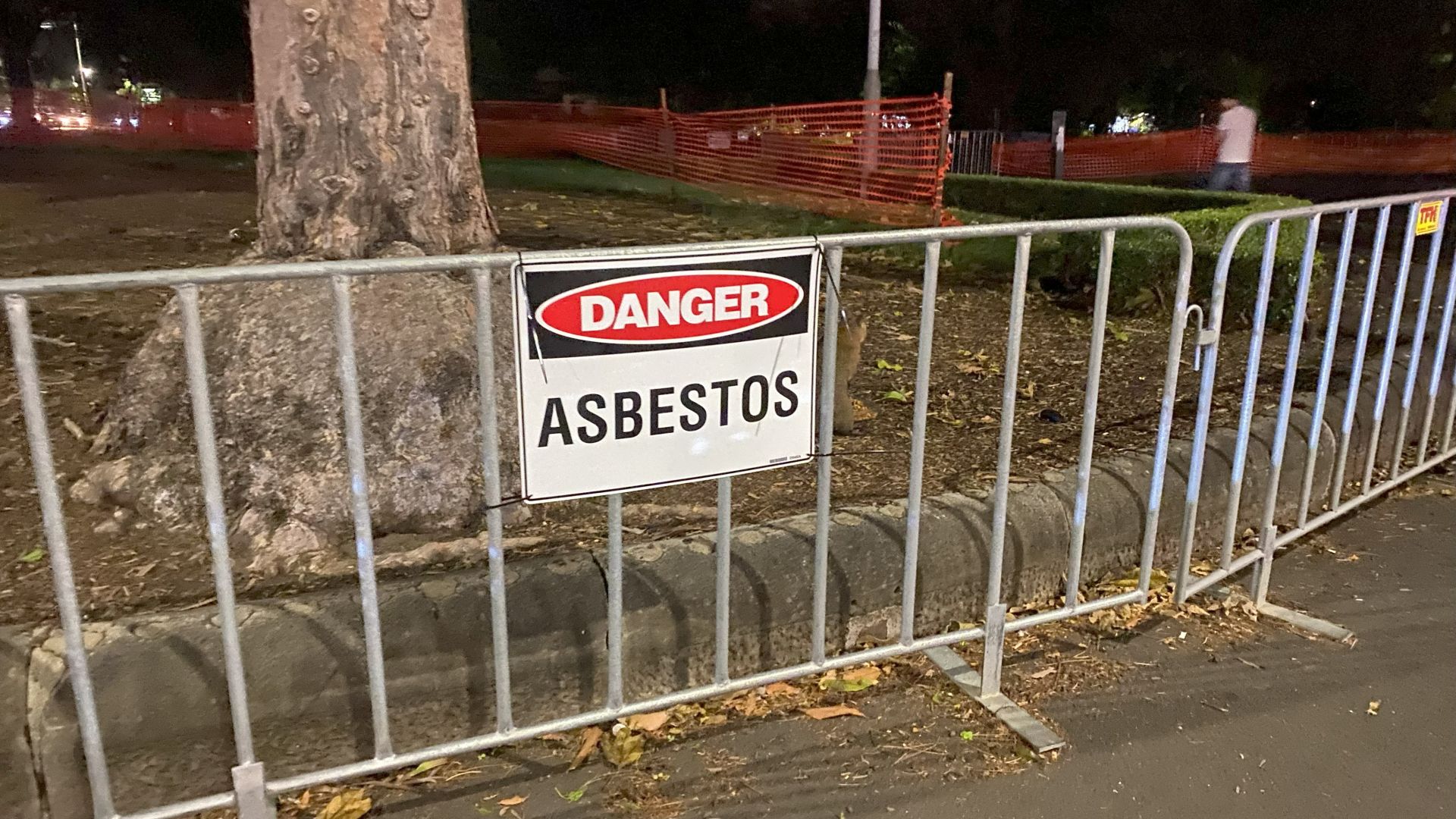 Parks and garden beds around UTS to be tested for asbestos